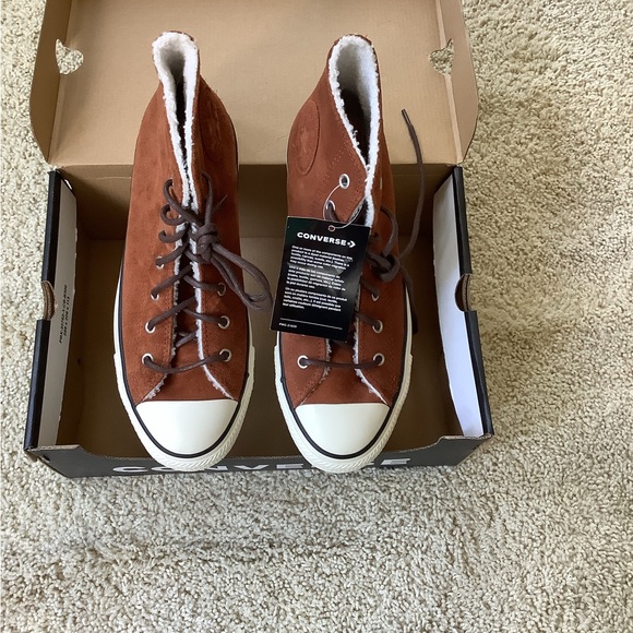 WOMEN’S ALL STAR CONVERSE - Picture 3 of 4